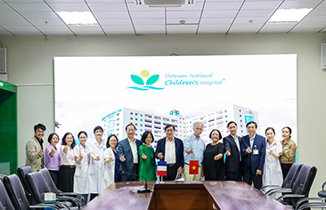 Mở rộng quan hệ hợp tác giữa Liên đoàn Y tế Pháp – Việt và game bài đổi thưởng uy tin
